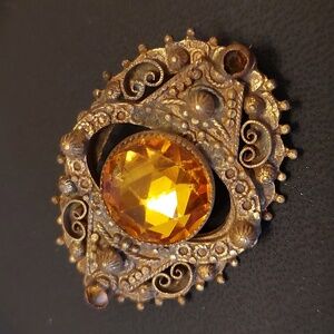 Antique Scrollwork Filigree Topaz Honey Faceted Glass Gold Brooch Pin